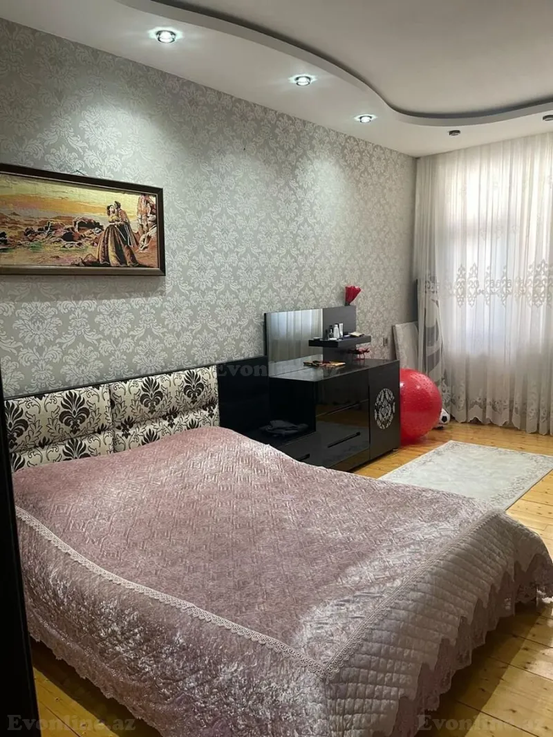 Satılır 4 otaqlı Mənzil Yeni tikili 122 m² Səbail r. - şəkil 9