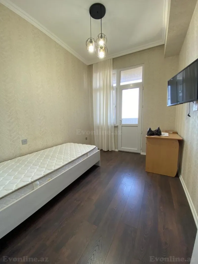 Satılır 3 otaqlı Mənzil Yeni tikili 70 m² Massiv D - şəkil 6