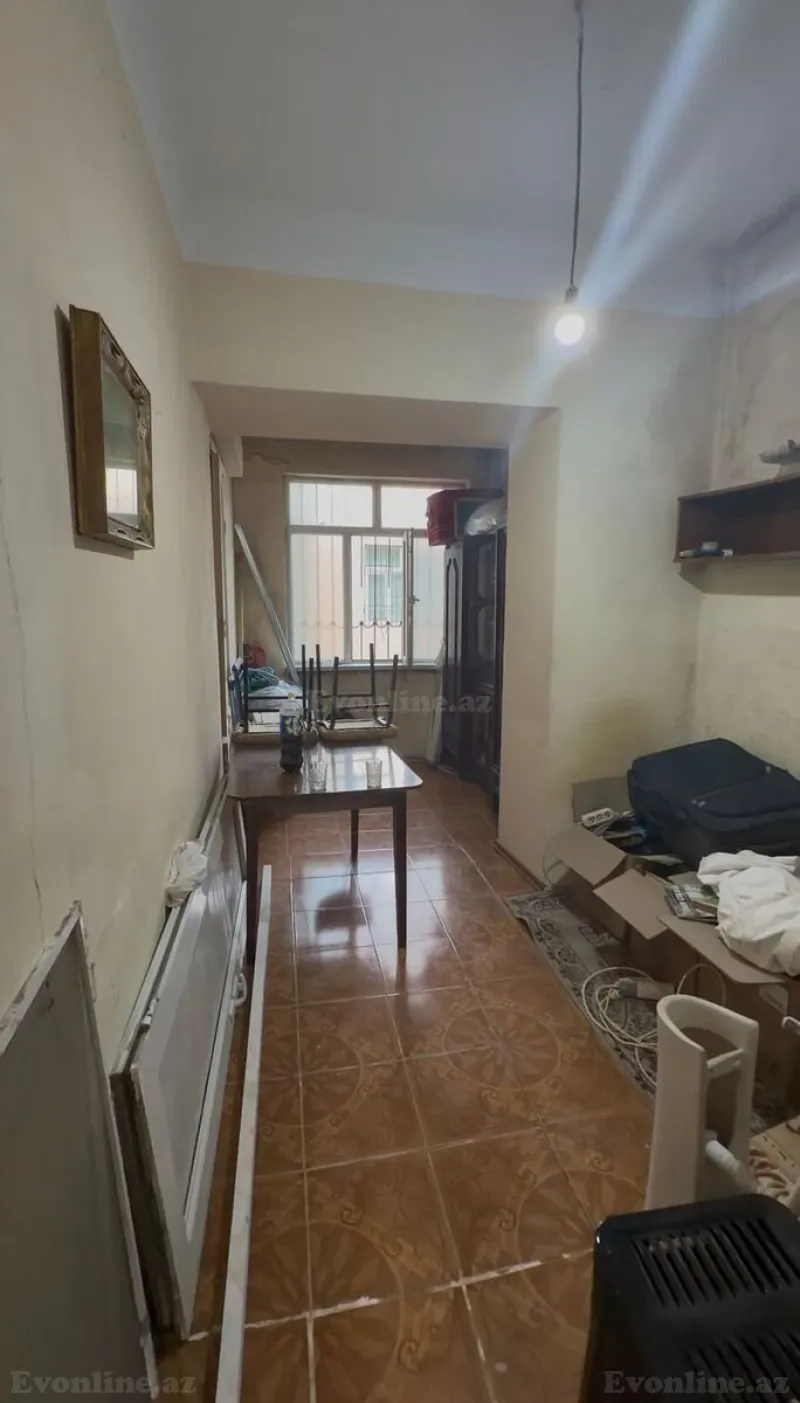 Satılır 3 otaqlı Mənzil Köhnə tikili 75 m² Nəsimi r. - şəkil 3