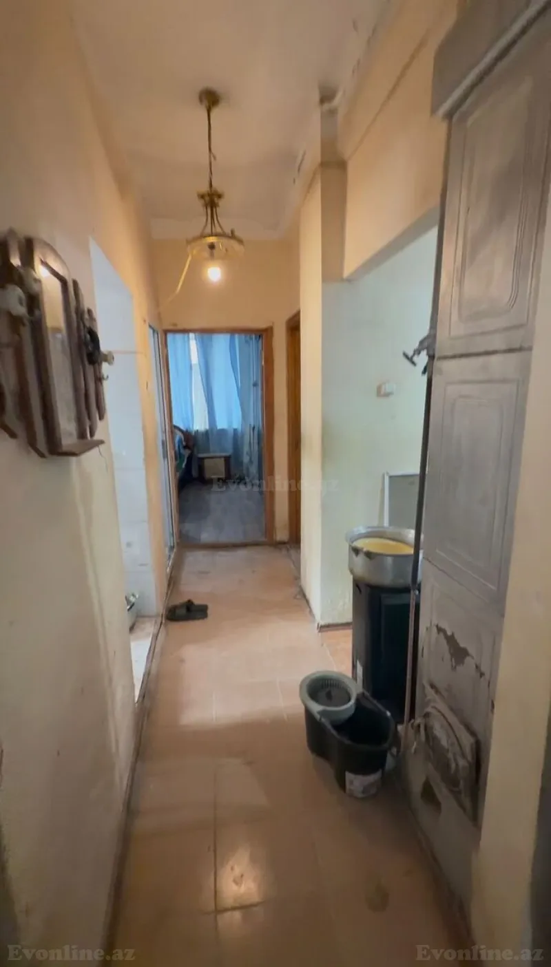 Satılır 3 otaqlı Mənzil Köhnə tikili 75 m² Nəsimi r. - şəkil 4