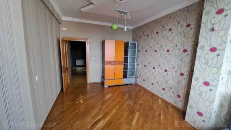 Satılır 3 otaqlı Mənzil Yeni tikili 125 m² Elmlər Akademiyası m. - şəkil 4