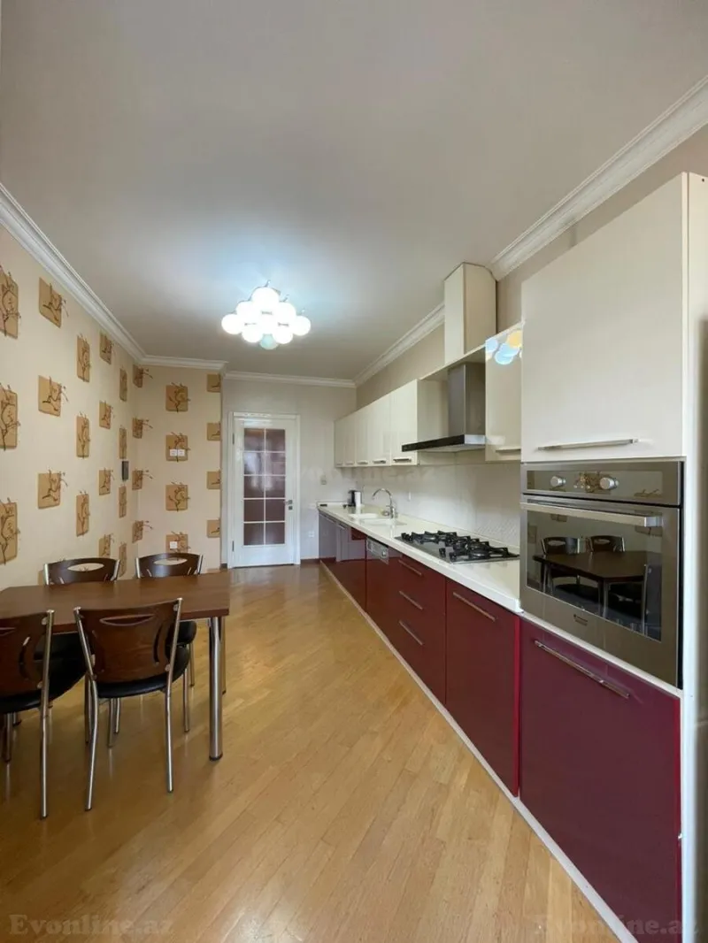 Kirayə verilir 3 otaqlı Mənzil Yeni tikili 150 m² İçərişəhər m. - şəkil 10