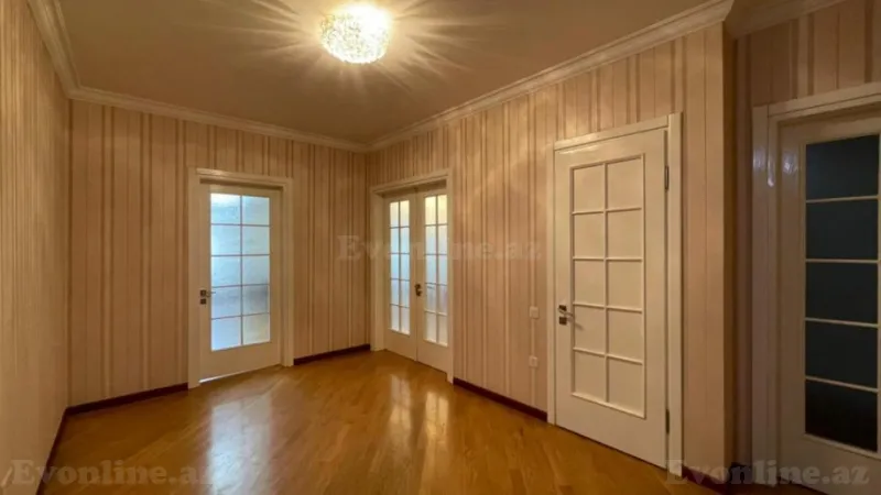 Kirayə verilir 3 otaqlı Mənzil Yeni tikili 150 m² İçərişəhər m. - şəkil 19