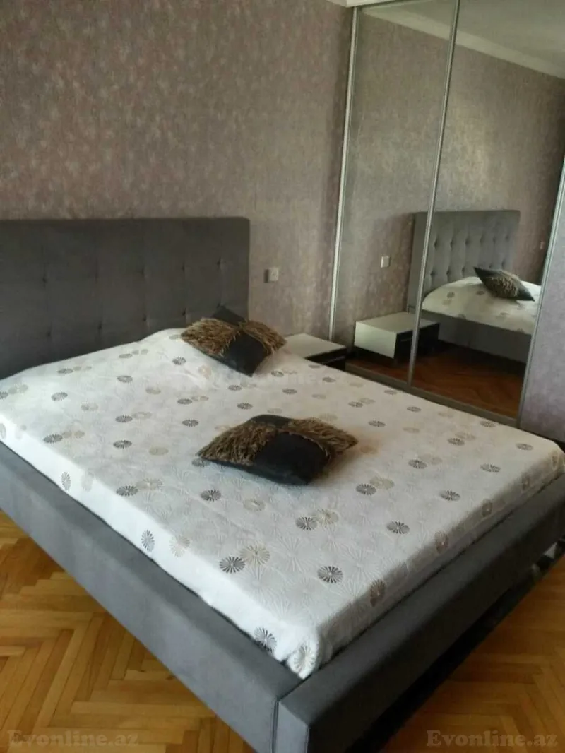 Satılır 2 otaqlı Mənzil Köhnə tikili 60 m² Nəsimi r. - şəkil 6