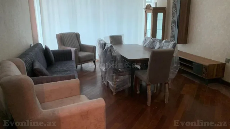 Kirayə verilir 3 otaqlı Mənzil Yeni tikili 120 m² Xətai m.