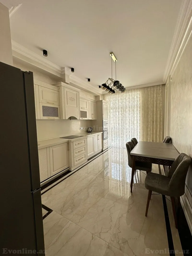 Kirayə verilir 3 otaqlı Mənzil Yeni tikili 130 m² Xətai r. - şəkil 8
