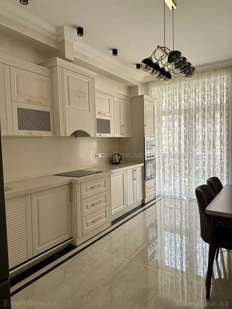Kirayə verilir 3 otaqlı Mənzil Yeni tikili 130 m² Xətai r. - şəkil 9