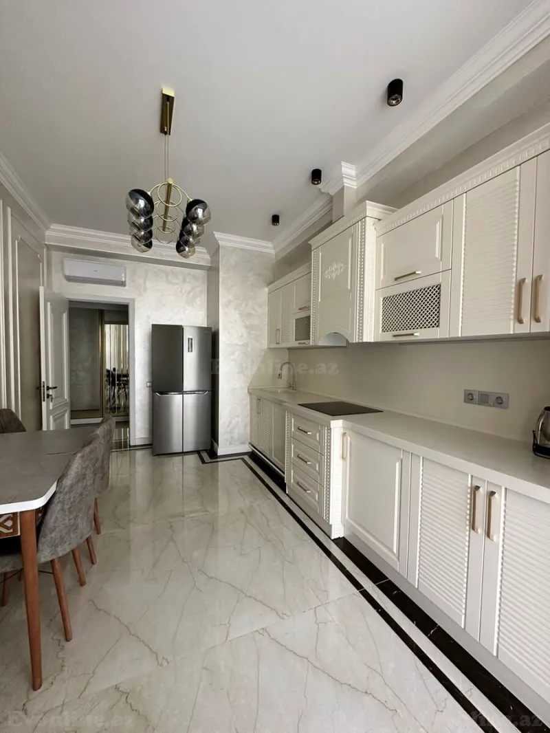 Kirayə verilir 3 otaqlı Mənzil Yeni tikili 130 m² Xətai r. - şəkil 10