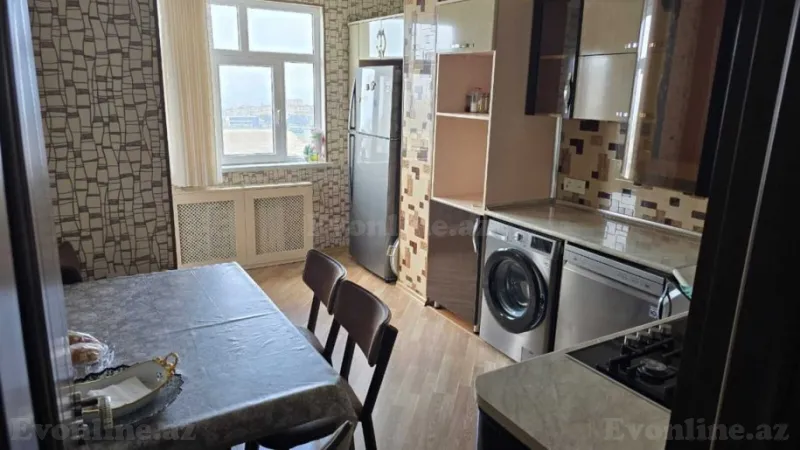 Satılır 4 otaqlı Mənzil Köhnə tikili 101 m² Suraxanı r. - şəkil 2