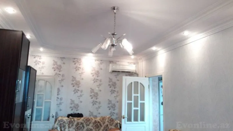 Satılır 2 otaqlı Mənzil Köhnə tikili 50 m² Nərimanov r. - şəkil 2