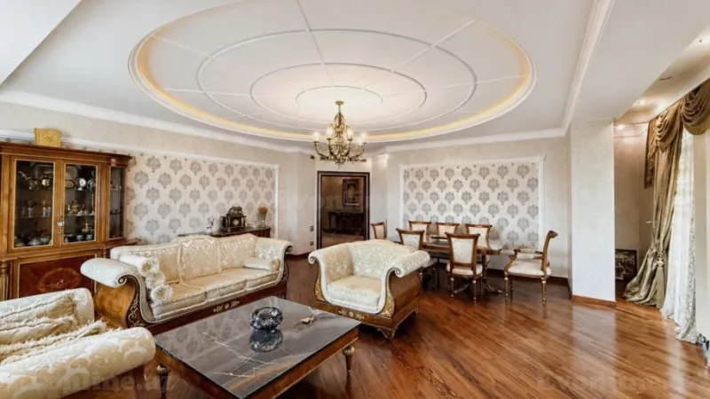 Satılır 4 otaqlı Mənzil Yeni tikili 220 m² 28 May m. - şəkil 2