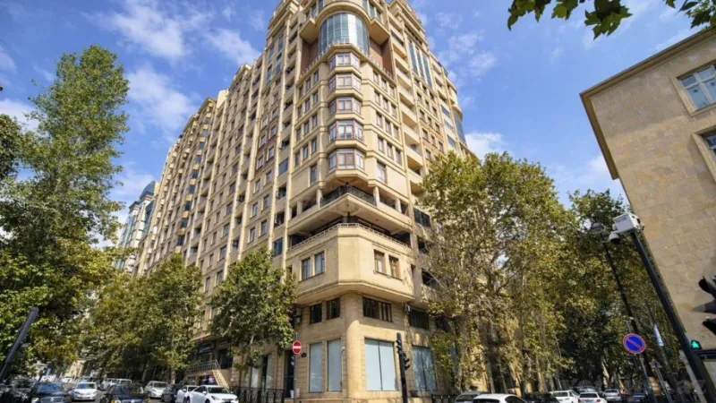 Satılır 4 otaqlı Mənzil Yeni tikili 220 m² 28 May m. - şəkil 3