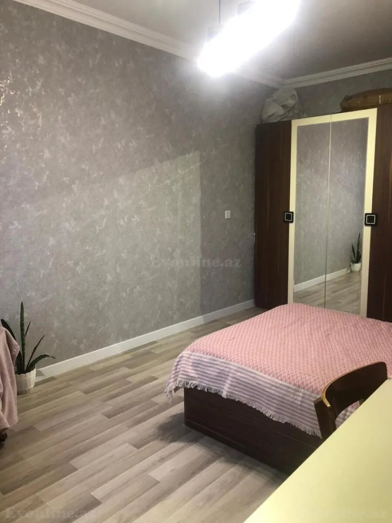 Satılır 3 otaqlı Mənzil Köhnə tikili 90 m² Əhmədli m. - şəkil 3