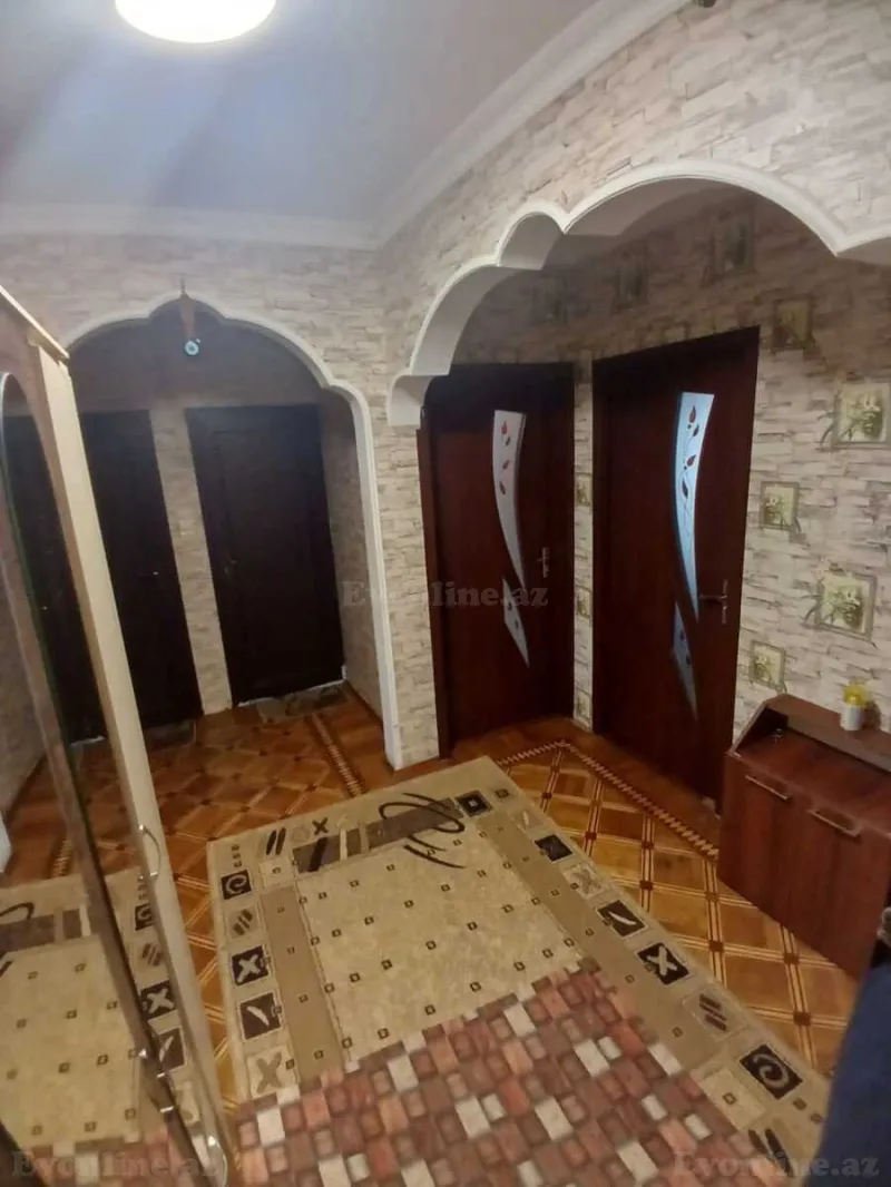 Satılır 3 otaqlı Mənzil Köhnə tikili 70 m² 8-ci kilometr - şəkil 2