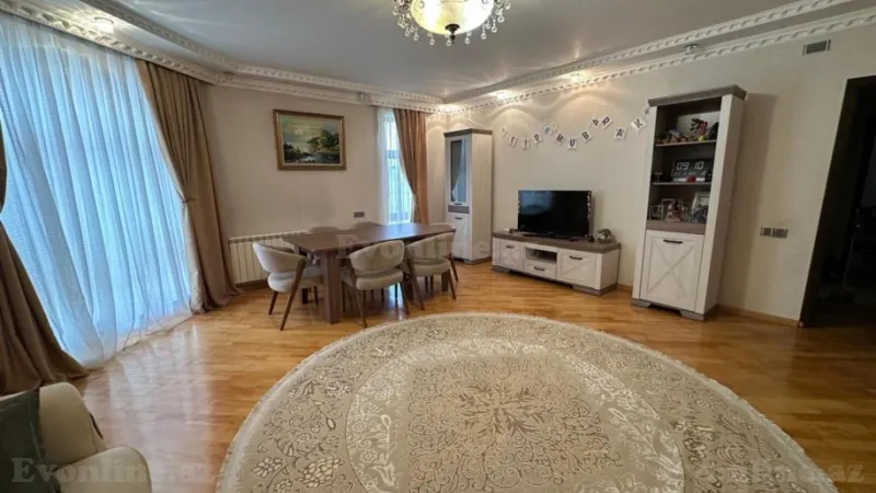 4 otaqlı Mənzil 151 m² Nəriman Nərimanov m. Satılır