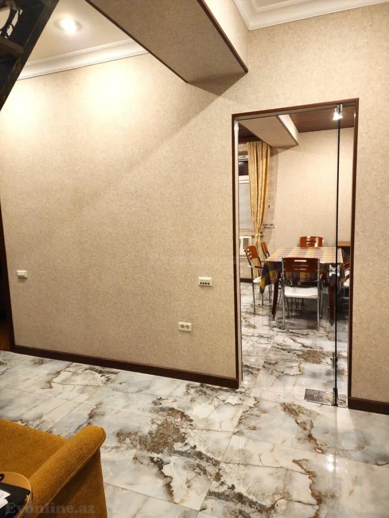 Satılır 5 otaqlı Mənzil Yeni tikili 200 m² Nərimanov r. - şəkil 22