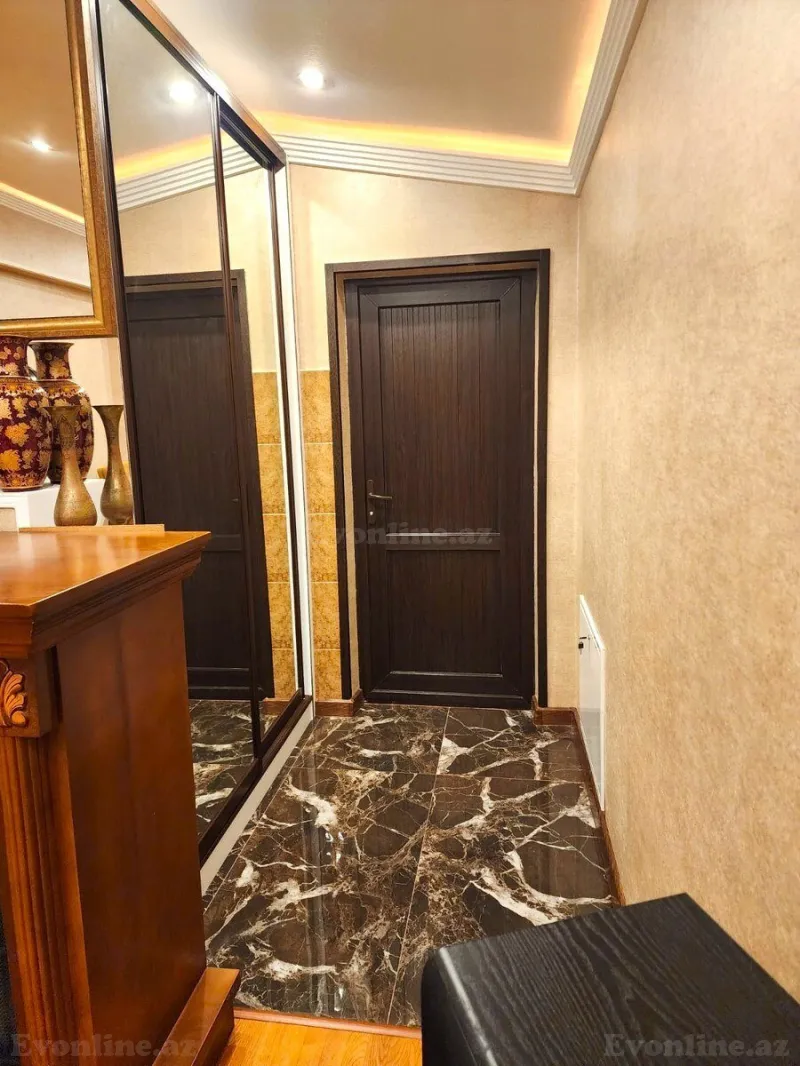 Satılır 5 otaqlı Mənzil Yeni tikili 200 m² Nərimanov r. - şəkil 23