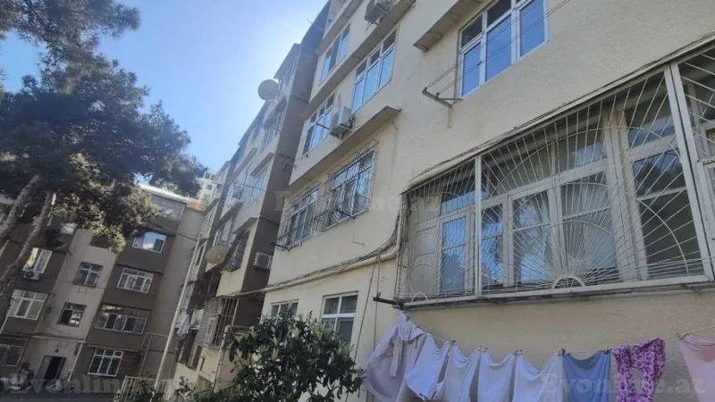 Satılır 2 otaqlı Mənzil Köhnə tikili 55 m² Həzi Aslanov - şəkil 4