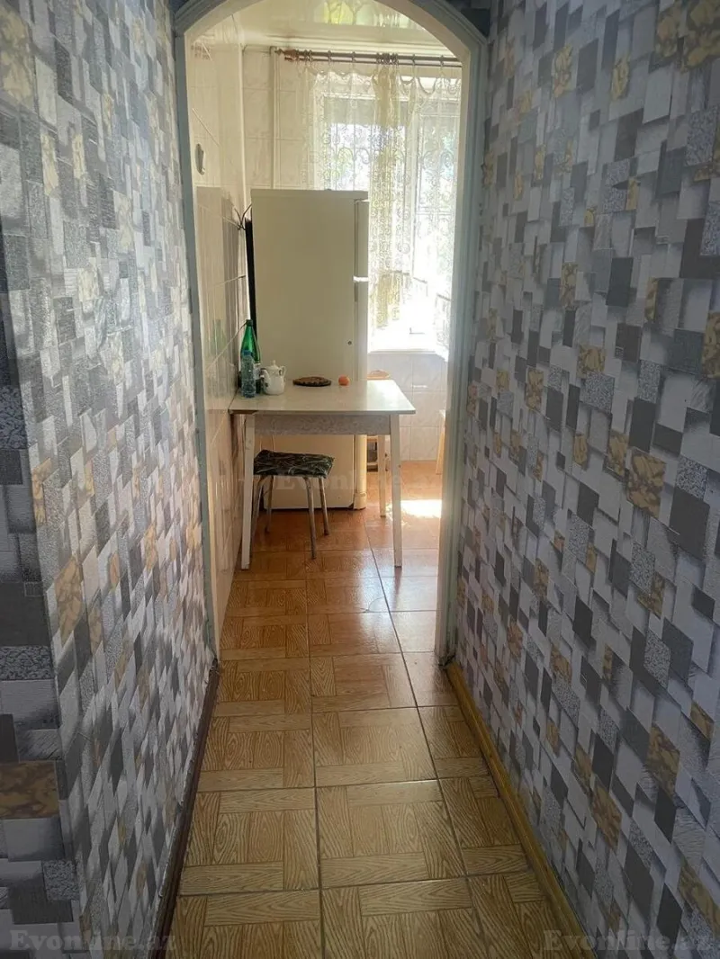 Satılır 2 otaqlı Mənzil Köhnə tikili 45 m² Nəsimi r. - şəkil 9