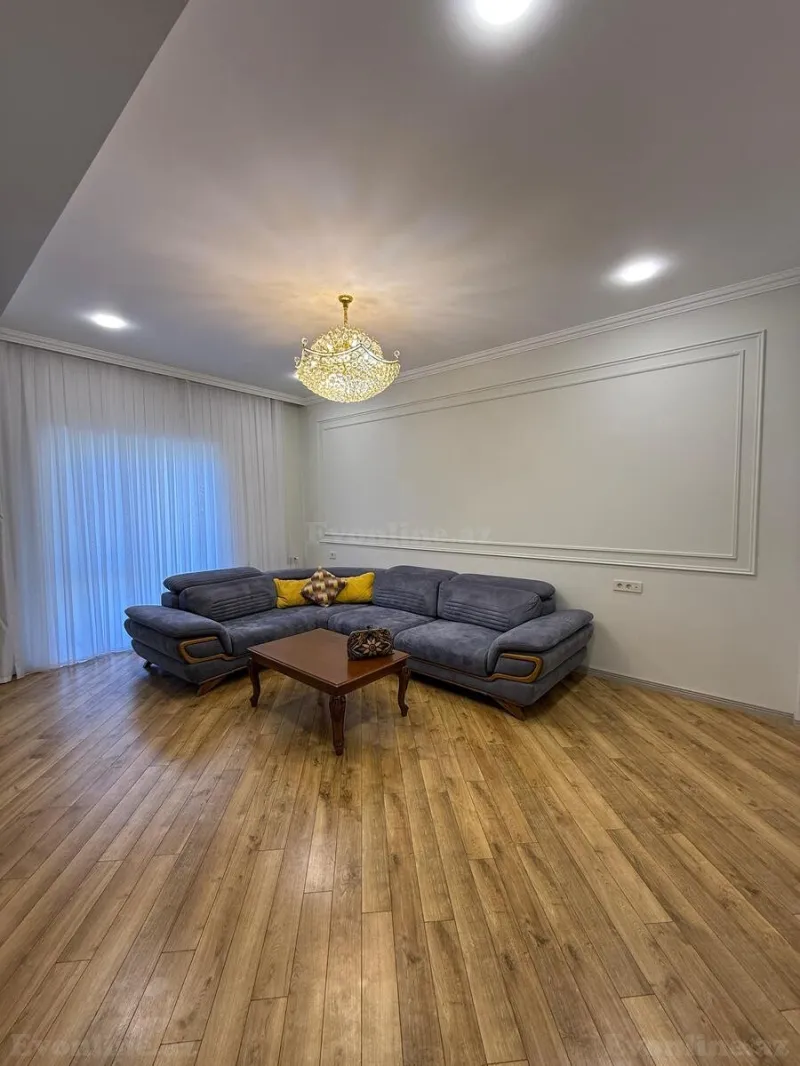 Kirayə verilir 3 otaqlı Mənzil Yeni tikili 130 m² Xətai r.