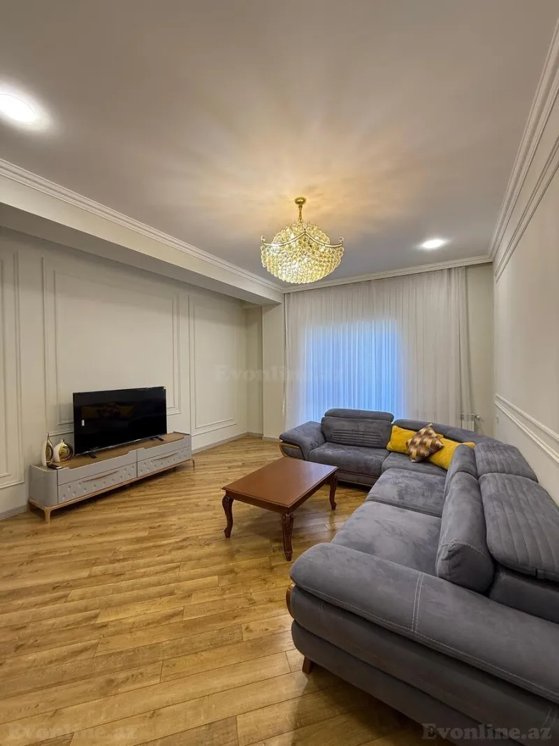 Kirayə verilir 3 otaqlı Mənzil Yeni tikili 130 m² Xətai r. - şəkil 2