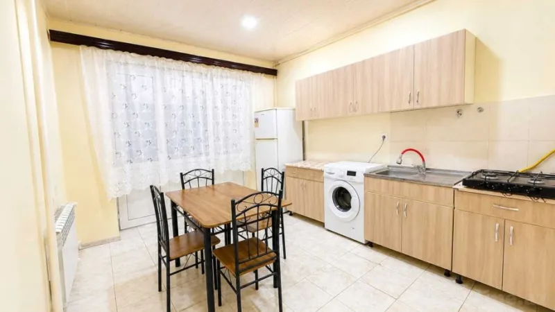 Kirayə verilir 2 otaqlı Mənzil Köhnə tikili 65 m² Həzi Aslanov m. - şəkil 2