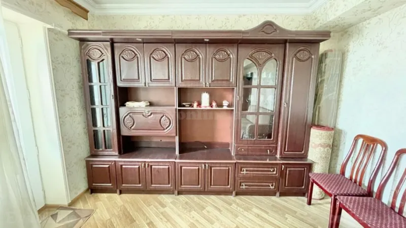Kirayə verilir 2 otaqlı Mənzil Köhnə tikili 70 m² Səbail r. - şəkil 4