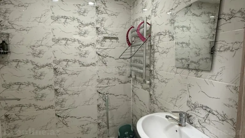 Kirayə verilir 2 otaqlı Mənzil Yeni tikili 45 m² Nərimanov r. - şəkil 6
