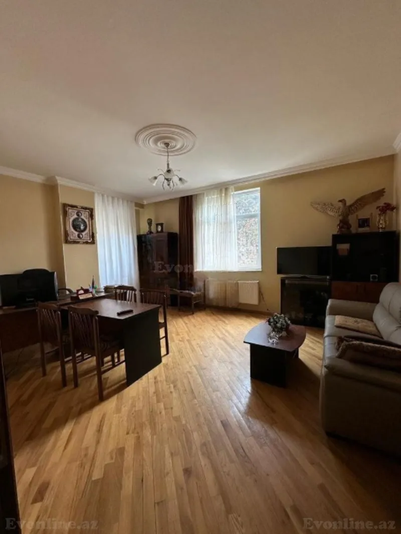 Satılır 3 otaqlı Mənzil Yeni tikili 140 m² İnşaatçılar m. - şəkil 4