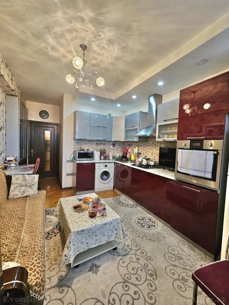 Satılır 2 otaqlı Mənzil Yeni tikili 105 m² Neftçilər m.