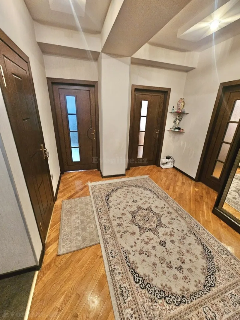 Satılır 2 otaqlı Mənzil Yeni tikili 105 m² Neftçilər m. - şəkil 10