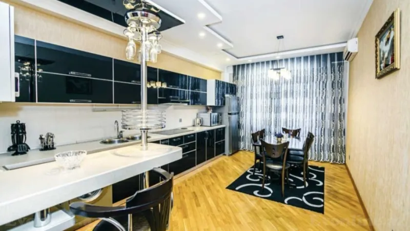 Kirayə verilir 3 otaqlı Mənzil Yeni tikili 220 m² 28 May m. - şəkil 7