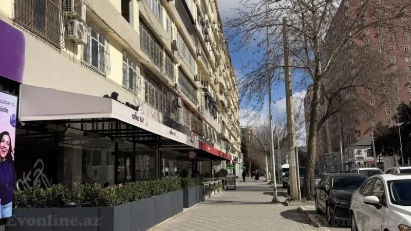2 otaqlı Mənzil 70 m² 8-ci mikrorayon Kirayə verilir