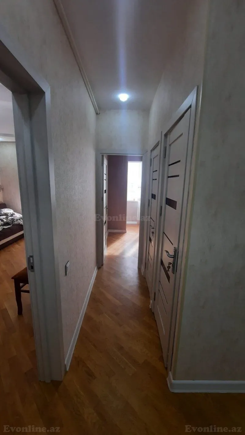 Kirayə verilir 2 otaqlı Mənzil Köhnə tikili 70 m² 8-ci mikrorayon - şəkil 13