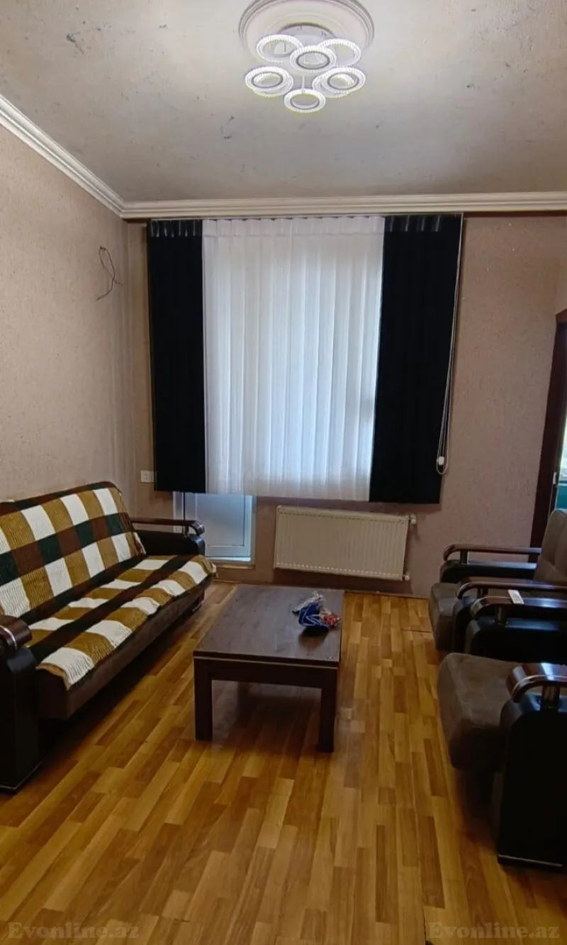 3 otaqlı Mənzil 60 m² 1-ci mikrorayon Kirayə verilir