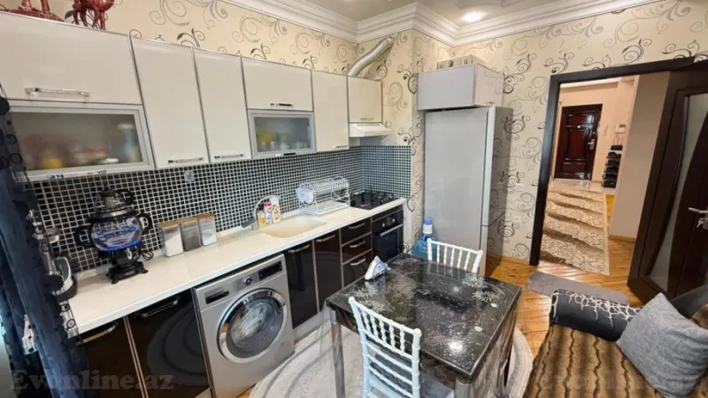 Satılır 2 otaqlı Mənzil Yeni tikili 92 m² Azadlıq prospekti m. - şəkil 4