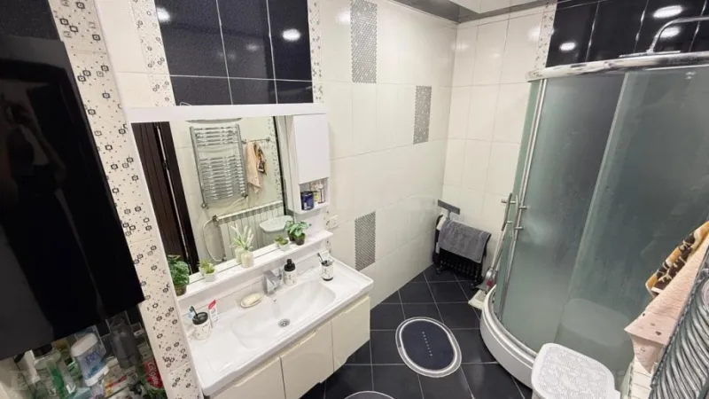 Satılır 2 otaqlı Mənzil Yeni tikili 92 m² Azadlıq prospekti m. - şəkil 16
