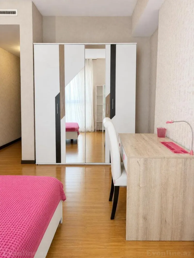 Kirayə verilir 4 otaqlı Mənzil Yeni tikili 198 m² Nəsimi r. - şəkil 11