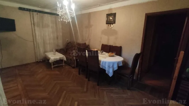 Satılır 3 otaqlı Mənzil Köhnə tikili 60 m² İnşaatçılar m. - şəkil 4