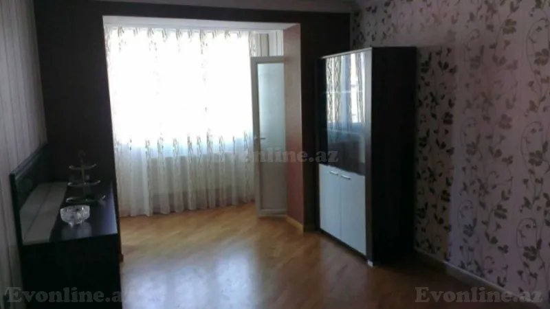 Satılır 3 otaqlı Mənzil Köhnə tikili 77 m² Nizami m. - şəkil 3