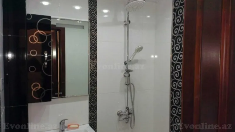 Satılır 3 otaqlı Mənzil Köhnə tikili 77 m² Nizami m. - şəkil 8
