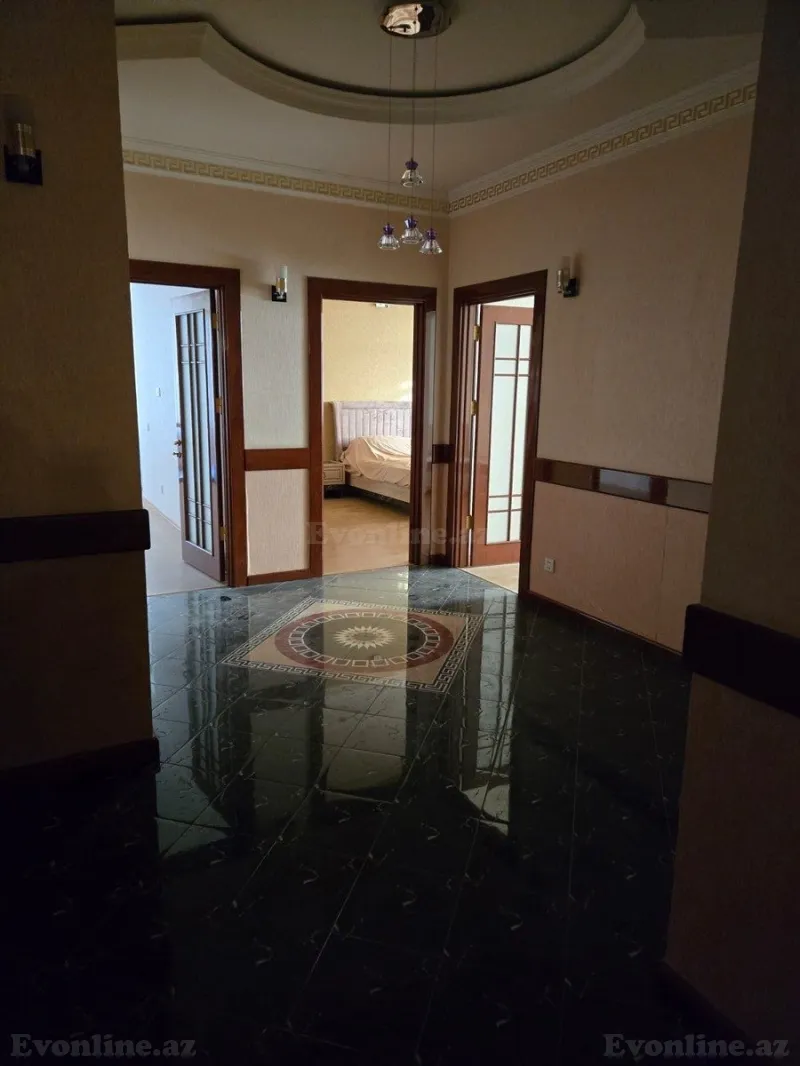 Kirayə verilir 4 otaqlı Mənzil Yeni tikili 200 m² Xətai m. - şəkil 3