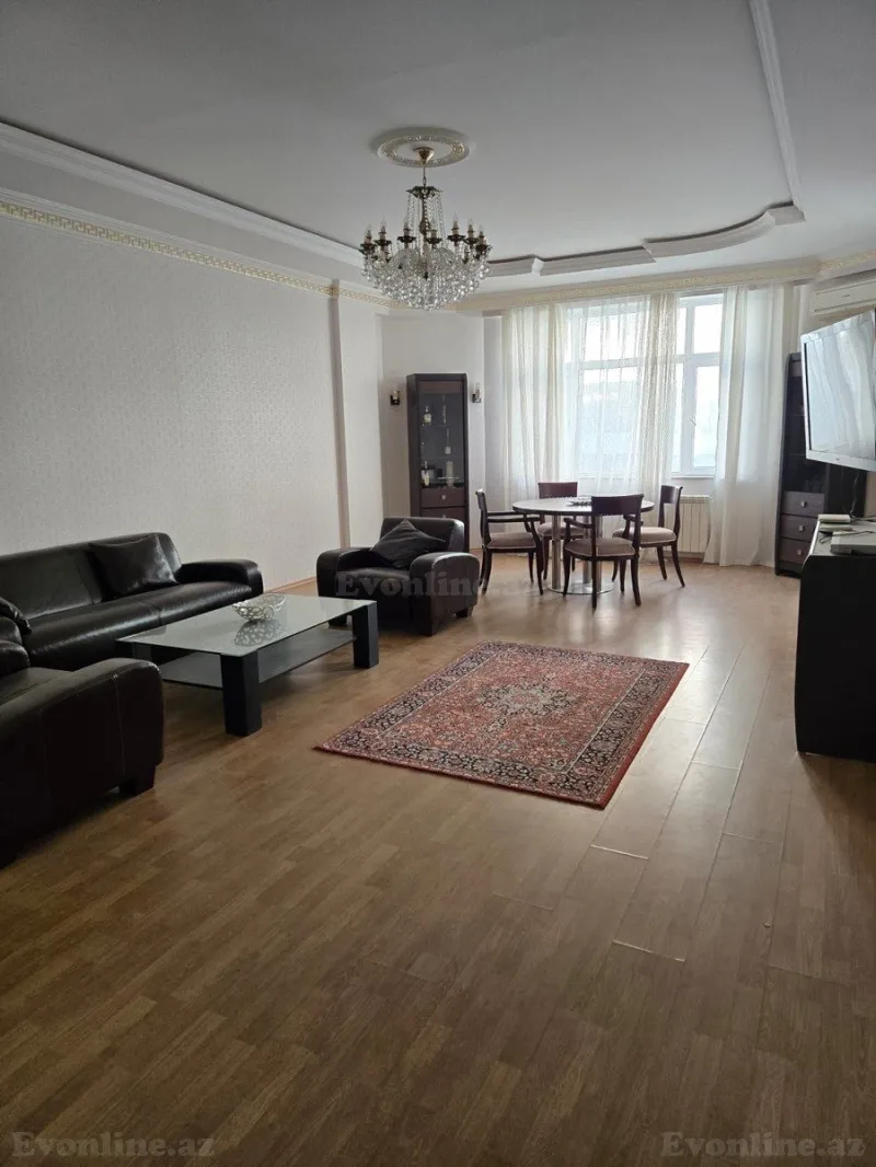Kirayə verilir 4 otaqlı Mənzil Yeni tikili 200 m² Xətai m. - şəkil 10