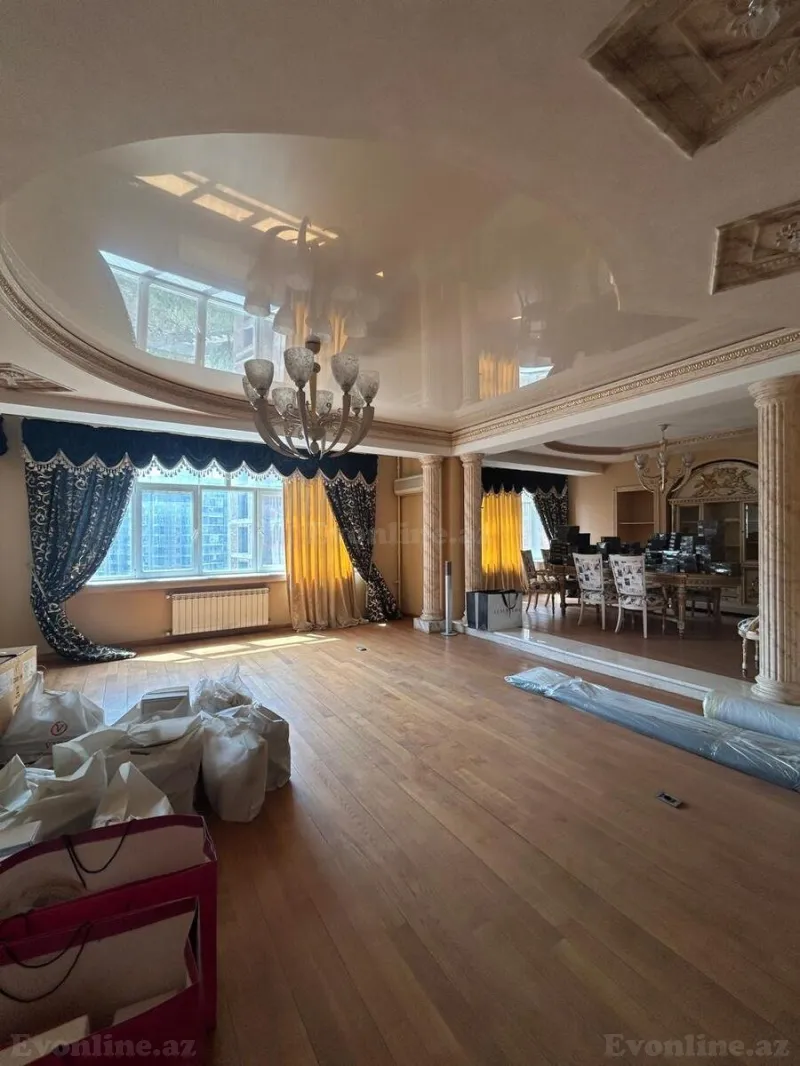 Satılır 7 otaqlı Mənzil Yeni tikili 550 m² 28 May m.