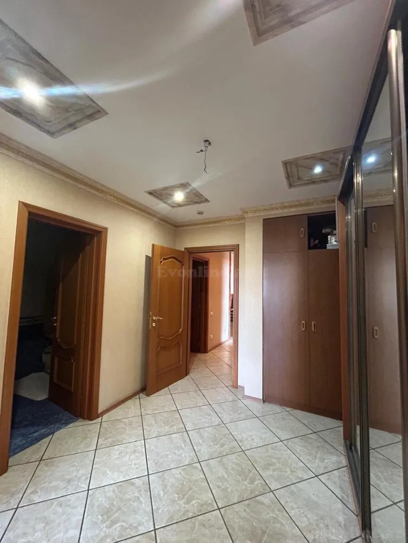 Satılır 7 otaqlı Mənzil Yeni tikili 550 m² 28 May m. - şəkil 11