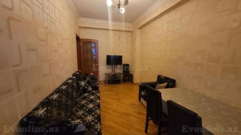 2 otaqlı Mənzil 60 m² Elmlər Akademiyası m. Kirayə verilir