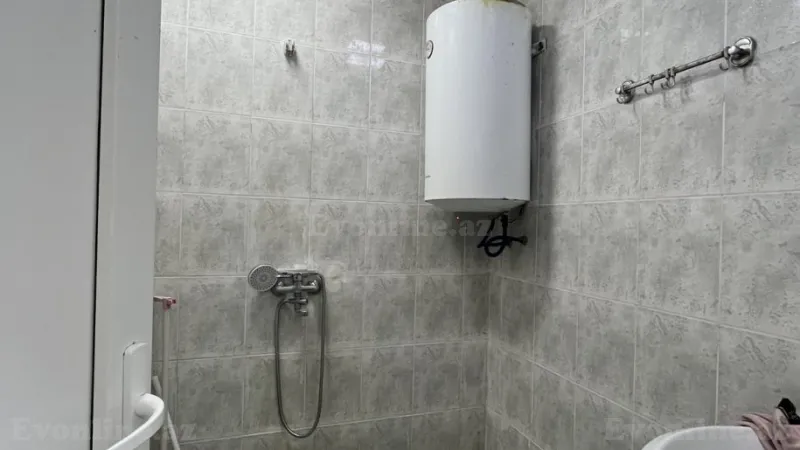 Satılır 2 otaqlı Mənzil Köhnə tikili 45 m² 3-cü mikrorayon - şəkil 8