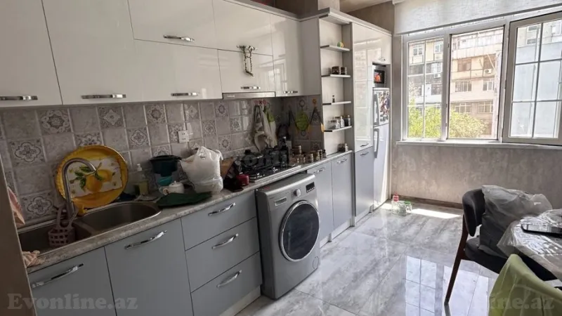 Kirayə verilir 2 otaqlı Mənzil Köhnə tikili 65 m² 8-ci mikrorayon - şəkil 7