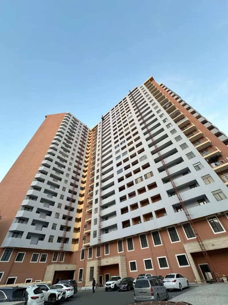 Satılır 2 otaqlı Mənzil Yeni tikili 62 m² 9-cu mikrorayon - şəkil 2