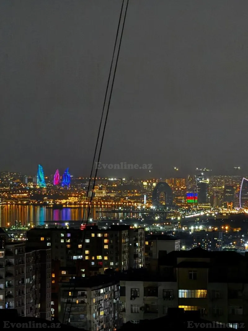 3 otaqlı Mənzil 157 m² Xətai r. Satılır